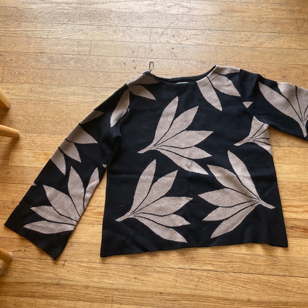 Neiman Marcus Leaf Wide Sleeve Sweater